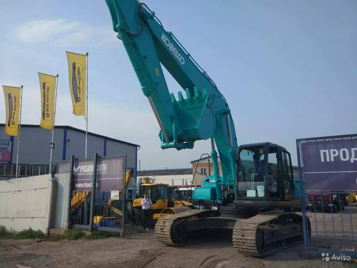 Купить Экскаватор гусеничный Kobelco SK260LC-8 в лизинг для юридических лиц  по цене 15 560 000 руб.. КамЛизинг - выгодные условия лизинга на  Экскаваторы, калькулятор лизинга и оформление в вашем городе Орел