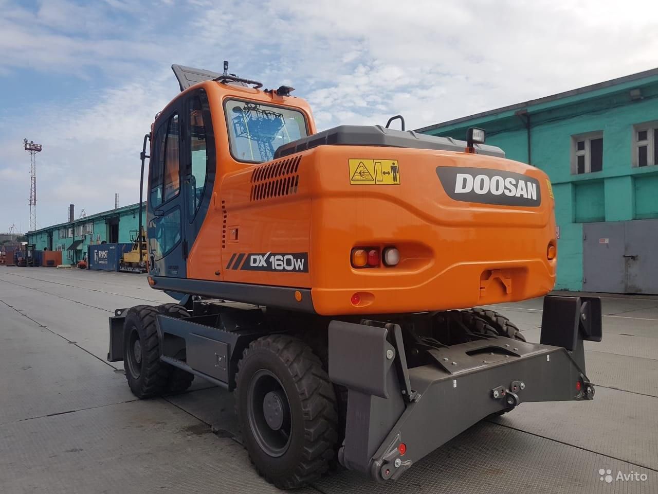 Купить Колесный экскаватор Doosan DX160W в лизинг для юридических лиц по  цене 13 042 000 руб.. КамЛизинг - выгодные условия лизинга на Погрузчики,  калькулятор лизинга и оформление в вашем городе Ижевск