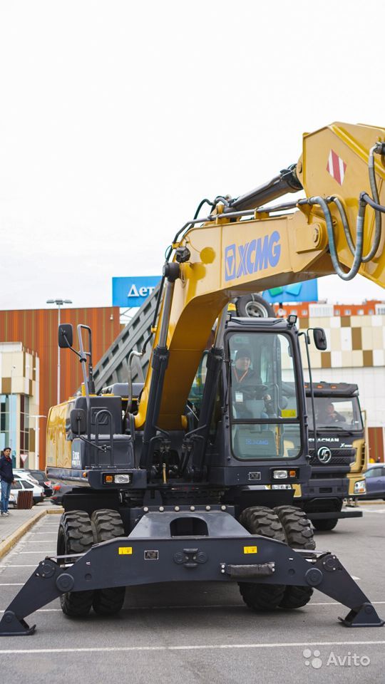 Xe210wd. Блок предохранителей экскаватора xcmg xe 210 w ll. Экскаватор xcmg 210. Колесный экскаватор xcmg xe210wll. Колесный экскаватор xcmg xe210wb.