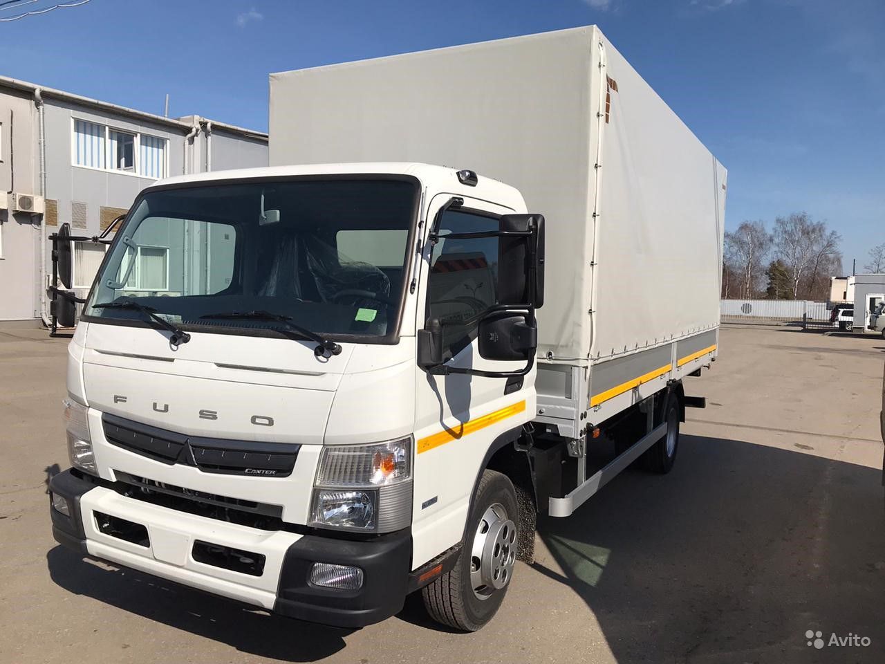 Купить Тентованный fuso canter TF в лизинг для юридических лиц по цене 4  231 000 руб.. КамЛизинг - выгодные условия лизинга на Грузовая техника,  калькулятор лизинга и оформление в вашем городе Батайск