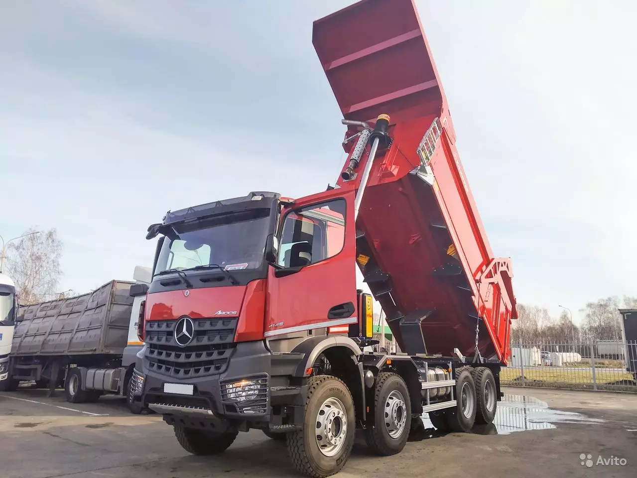 Купить Самосвал Mercedes-Benz 2020 г/в в лизинг для юридических лиц по цене  24 333 000 руб.. КамЛизинг - выгодные условия лизинга на Грузовая техника,  калькулятор лизинга и оформление в вашем городе Москва